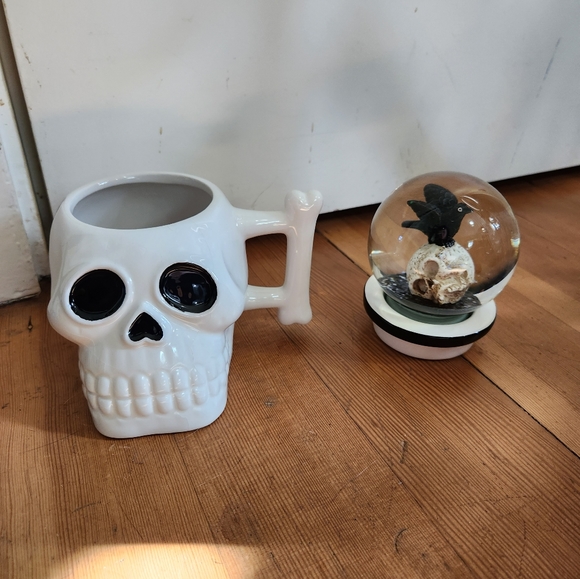 ☠️Skull Mug with Snowglobe Topper Coffee Mug Halloween Decor - Picture 4 of 8